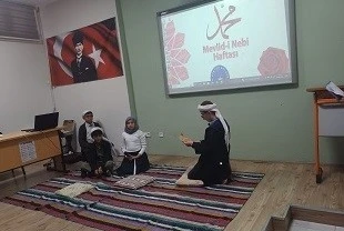 Faik Güngör Ortaokulu’nda Mevlid-i nebi haftası programı
