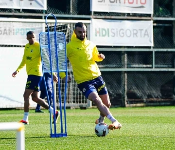 Fenerbahçe’de, Serdar Dursun ilk antrenmanına çıktı