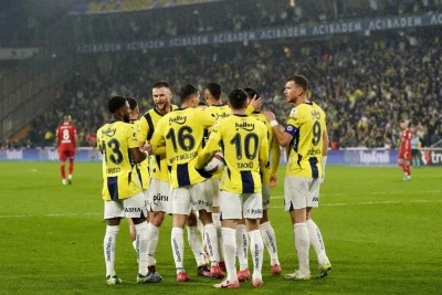 Fenerbahçe, İskoçya'nın güçlü ekibi Rangers'ı ağırlayacak