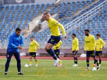 Fenerbahçe, yeni sezon hazırlıklarını sürdürdü
