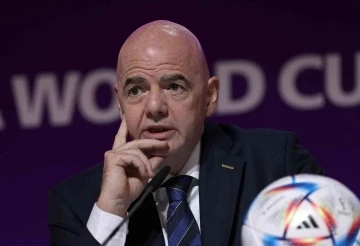 FIFA Başkanı Infantino’dan Batı’ya: &quot;Tek taraflı ahlaki ders, sadece ikiyüzlülüktür&quot;
