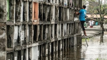 Filipinler'de şiddetli yağışların neden olduğu sellerde ölenlerin sayısı 25'e çıktı