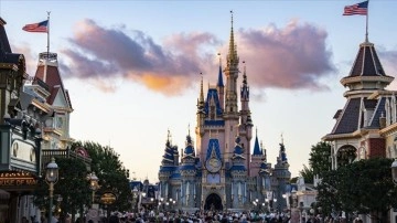 Florida'da bulunan Walt Disney eğlence merkezinin "özerkliği" feshedildi