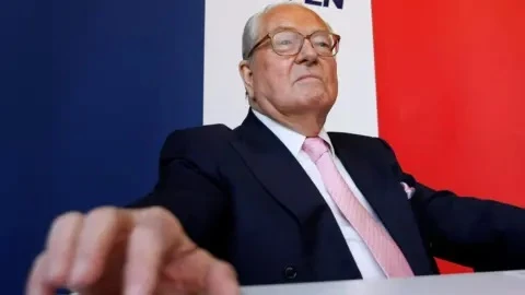 Fransa'nın eski aşırı sağ lideri Jean-Marie Le Pen hayatını kaybetti