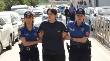 Furkan Nesli Derneği’nde iki kadını bıçaklayan kadın: &quot;Bana baş kaldıran adamın başını keserim&quot;
