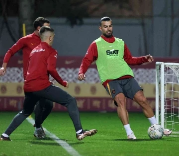 Galatasaray'da Oliveira antrenmanı neden yarıda bıraktı?