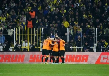 Galatasaray, Kadıköy'de liderliğini perçinledi