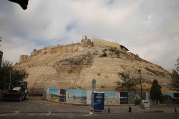 Gaziantep Kalesi’nde restorasyon çalışmaları devam ediyor
