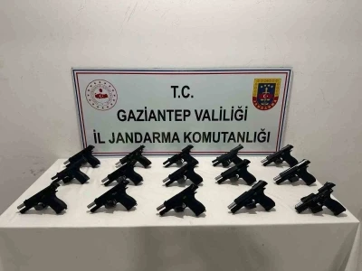 Gaziantep’te 15 adet ruhsatsız tabanca ele geçirildi: 3 şahıs tutuklandı
