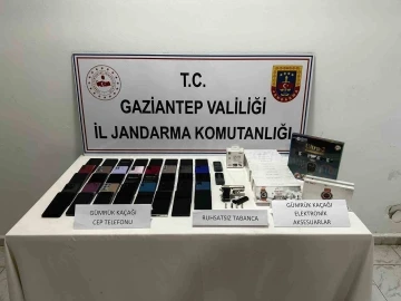 Gaziantep’te 2 milyon TL değerinde kaçak telefon ele geçirildi
