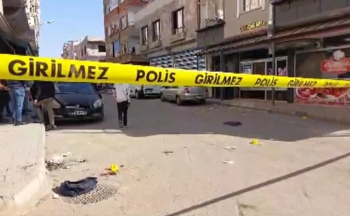 Gaziantep’te husumetli aileler arasında silahlı kavga: 1’i çocuk 2 ağır yaralı
