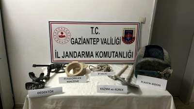 Gaziantep’te kaçak kazı yapan 2 şahıs suçüstü yakalandı
