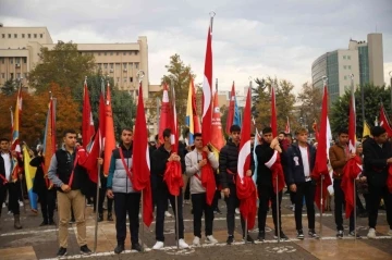 Gaziantep’te Öğretmenler Günü buruk kutlandı
