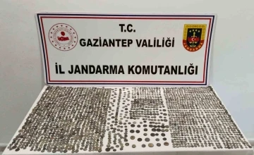  Roma dönemine ait 2 bin 51 adet gümüş sikke ele geçirildi