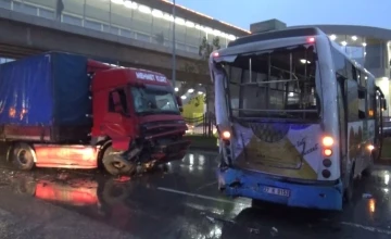 Gaziantep'te zincirleme trafik kazası: Çok sayıda yaralı var