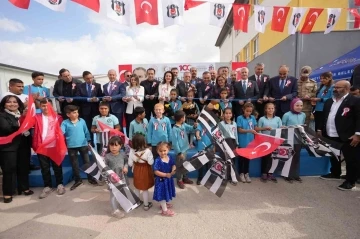 Gaziantep Valisi Çeber: &quot;Emeklerinden dolayı Beşiktaş Kulübü’ne teşekkür ediyoruz&quot;
