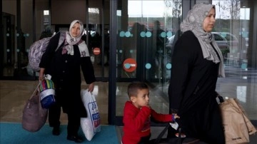 Gazze'den Türkiye ve KKTC vatandaşı 100 kişiden oluşan bir kafile daha İstanbul'a ulaştı