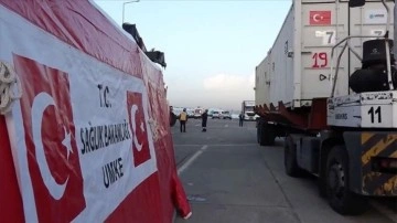 Gazze'ye sağlık malzemeleri taşıyacak gemi İzmir'den yola çıktı