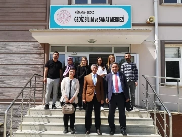 Gediz’de aday öğretmenlik uyum eğitim semineri gerçekleştirildi
