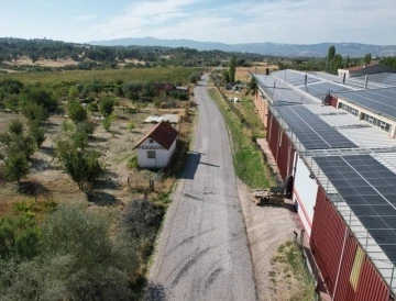 Gediz’de kırsal mahalle yolları yenilendi
