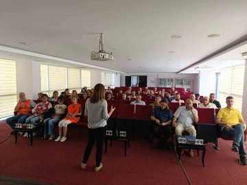 Gemlik Belediyesi çalışanları Temel Afet Bilinci Eğitimi aldı