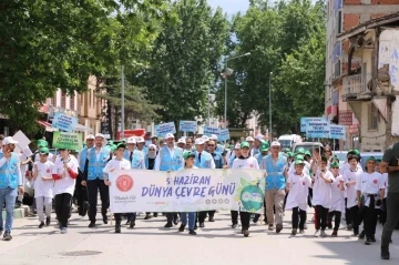 Gürsu'da gençler temiz çevre için yürüdü