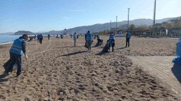 Giresun’da denetimli serbestlik tedbiri altındaki yükümlülerden çevre temizliği
