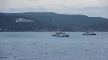 Gökçeada ve Bozcaada feribot seferlerine fırtına engeli
