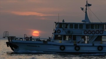 Gökçeada ve Bozcaada'ya feribot seferleri yarın yapılacak