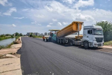 Göksu’ya 8 bin 500 ton asfalt hizmeti
