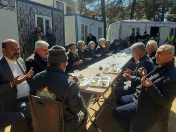 Gölbaşı Belediyesi deprem şehitleri için mevlit okuttu
