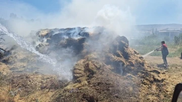 Gölbaşı’nda saman yığını küle döndü
