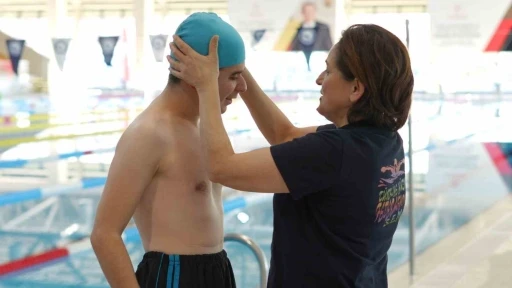 Görme engelli gencin hedefi milli sporcu olup, Avrupa’da Türk bayrağını dalgalandırmak
