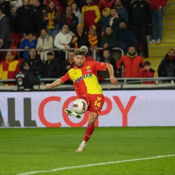 Göztepe’de Lundqvist, performansyla dikkat çekti