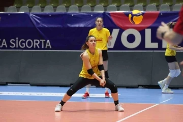 Göztepe Voleybol, play-off yarı finaline hazırlıklarını sürdürüyor
