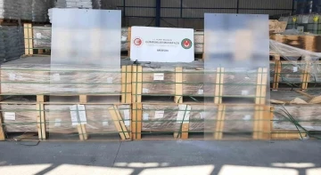 Gümrük Muhafaza ekipleri 265 ton kaçak cam ele geçirdi
