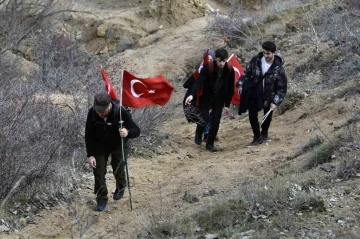 Gümüşhaneli dağcılardan zorlu “İstiklal” yürüyüşü
