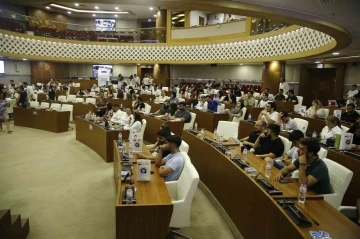 Güneş Okulu Projesi’nde gençlere sektör tanıtıldı
