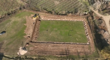 Gürsu Kazıklıköy Mahallesi’ne futbol sahası