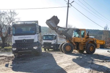 Hacıazizler’de asfalt mesaisi
