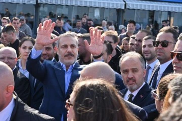 Hakan Fidan'a Bursa Mudanya'da büyük ilgi 