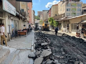 Hakkari’de bir cadde daha sanat sokağına dönüştürülüyor
