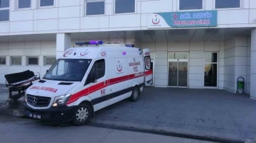 Halatı kopan asansör kabini boşluğa düştü: 1 yaralı
