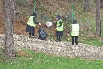 Hamsilos’ta çevre temizliği
