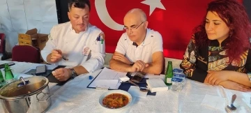 Hanımlar hünerlerini yöresel yemeklerle sergilediler
