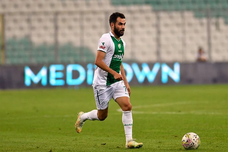 Hasan Ayaroğlu Bursaspor'dan Ayrıldı