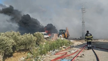 Hatay’da çöplük alanda yangın
