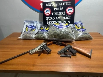 Hatay’da polis 3 kilo esrar ele geçirdi
