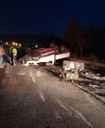 Hatay’da ters dönen kamyonetin sürücüsü yaralandı
