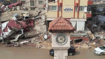 Hatay’da zamanı durduran deprem
